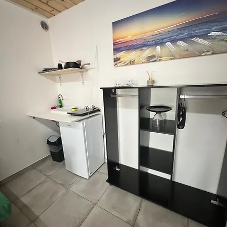 Giada Con Ingresso Indipendente E Parcheggio Privato Apartamento *