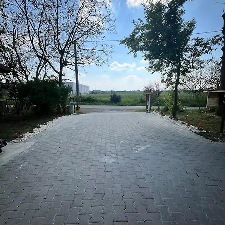 Apartamento Giada Con Ingresso Indipendente E Parcheggio Privato Imola