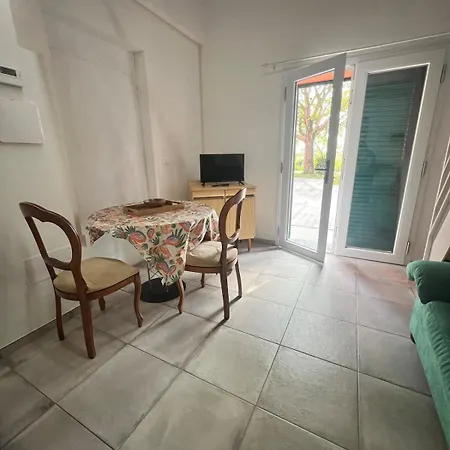 Giada Con Ingresso Indipendente E Parcheggio Privato * Imola